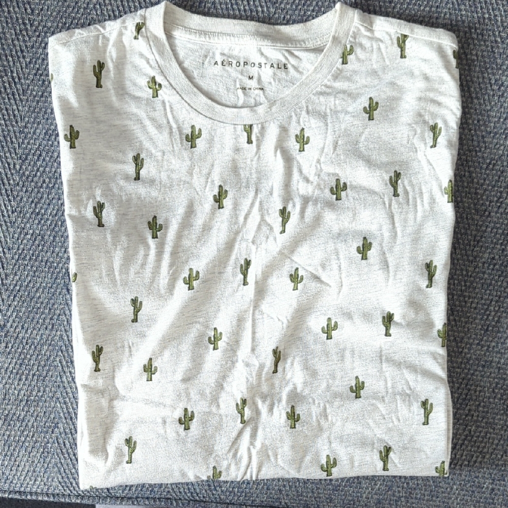 Aeropostale White Tee with Green Cactus Pattern